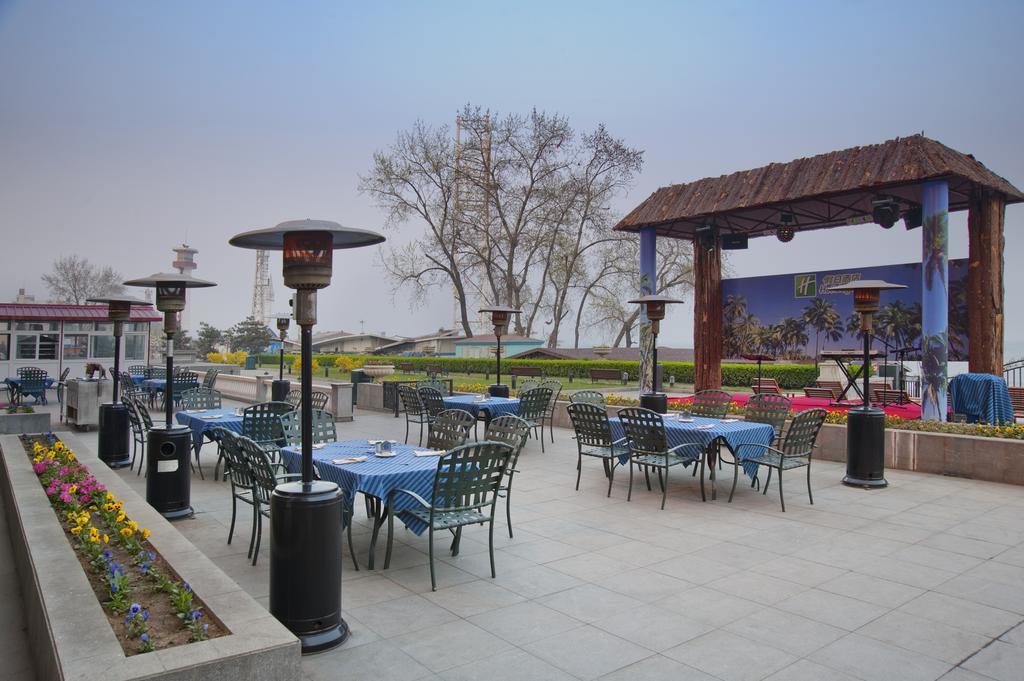 Holiday Inn Sea View تشنهوانغداو المطعم الصورة