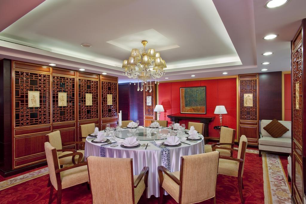 Holiday Inn Sea View تشنهوانغداو المطعم الصورة